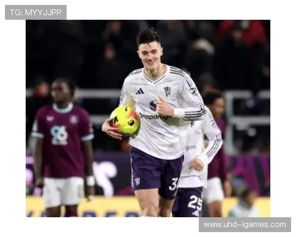 谢什科对阵伯恩利双响破球荒，临时主帅弗莱彻麾下迎爆发